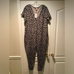 Smash and Tess Sunday romper. Size xxl